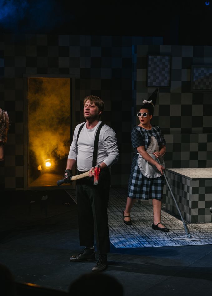 Новогодний серпантин. Деньги как из ведра