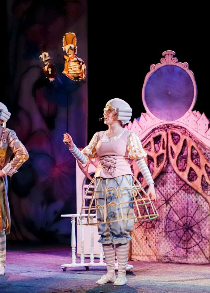 Дюймовочка