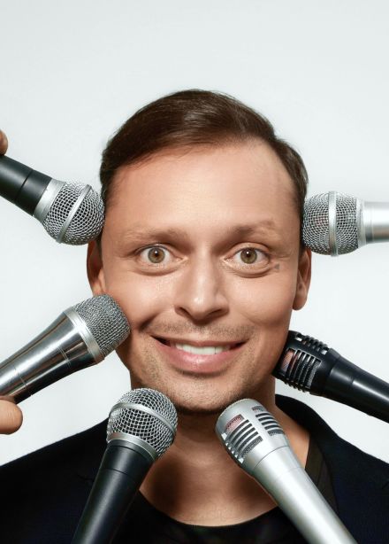 Виктор Комаров